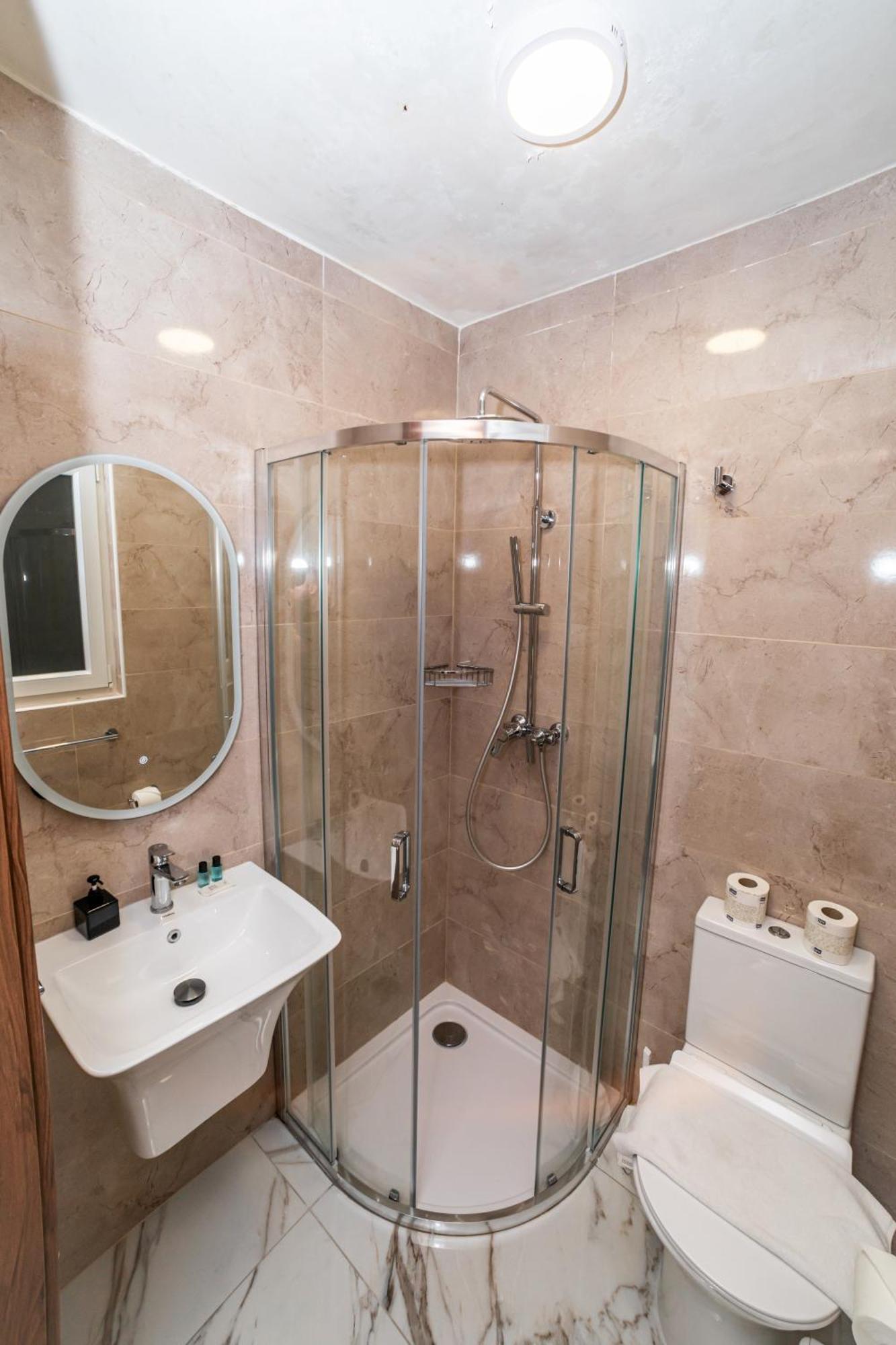 New, Stylish And Modern 1Br Apartment セント・ポールズ・ベイ エクステリア 写真