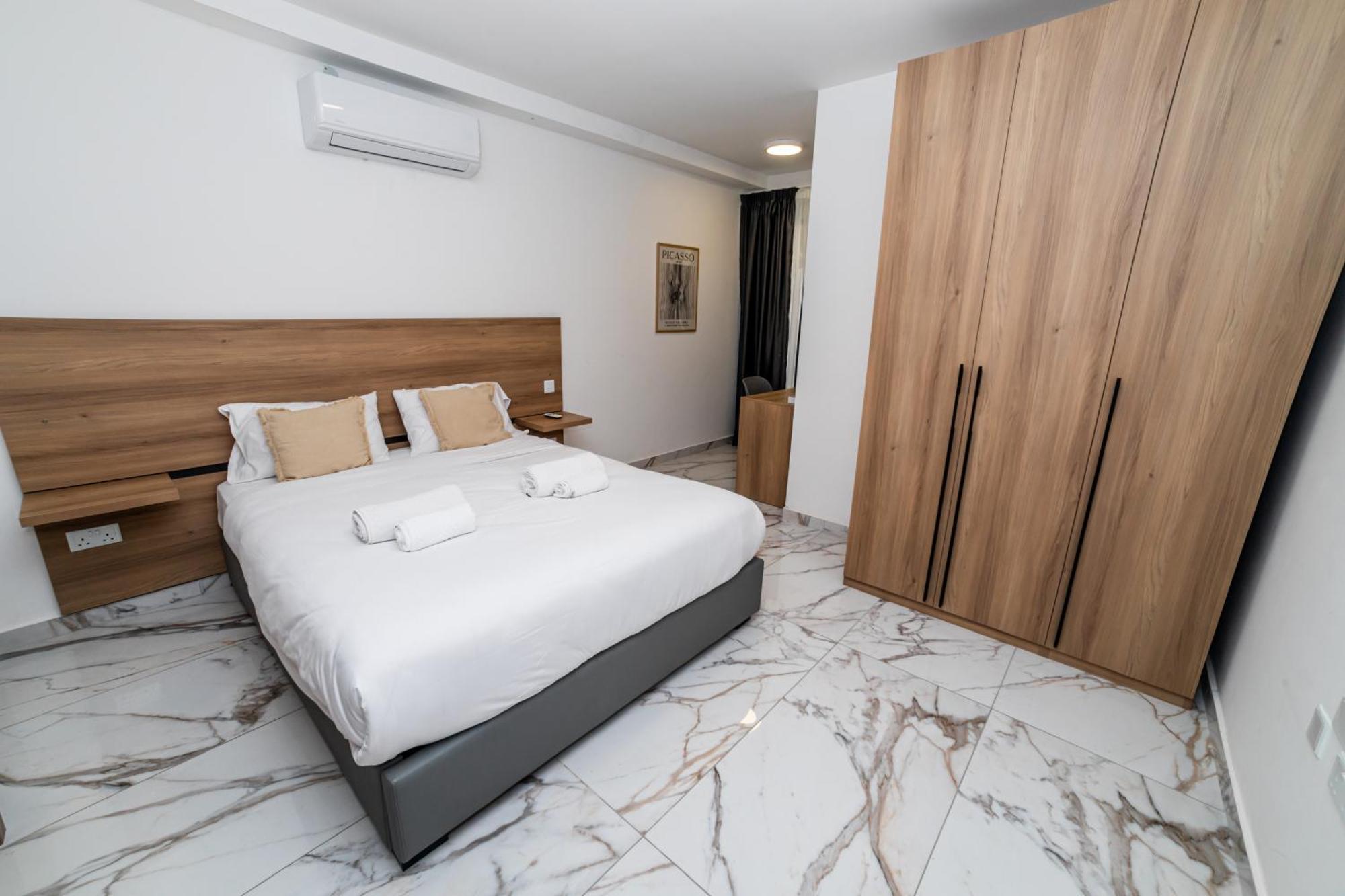 New, Stylish And Modern 1Br Apartment セント・ポールズ・ベイ エクステリア 写真