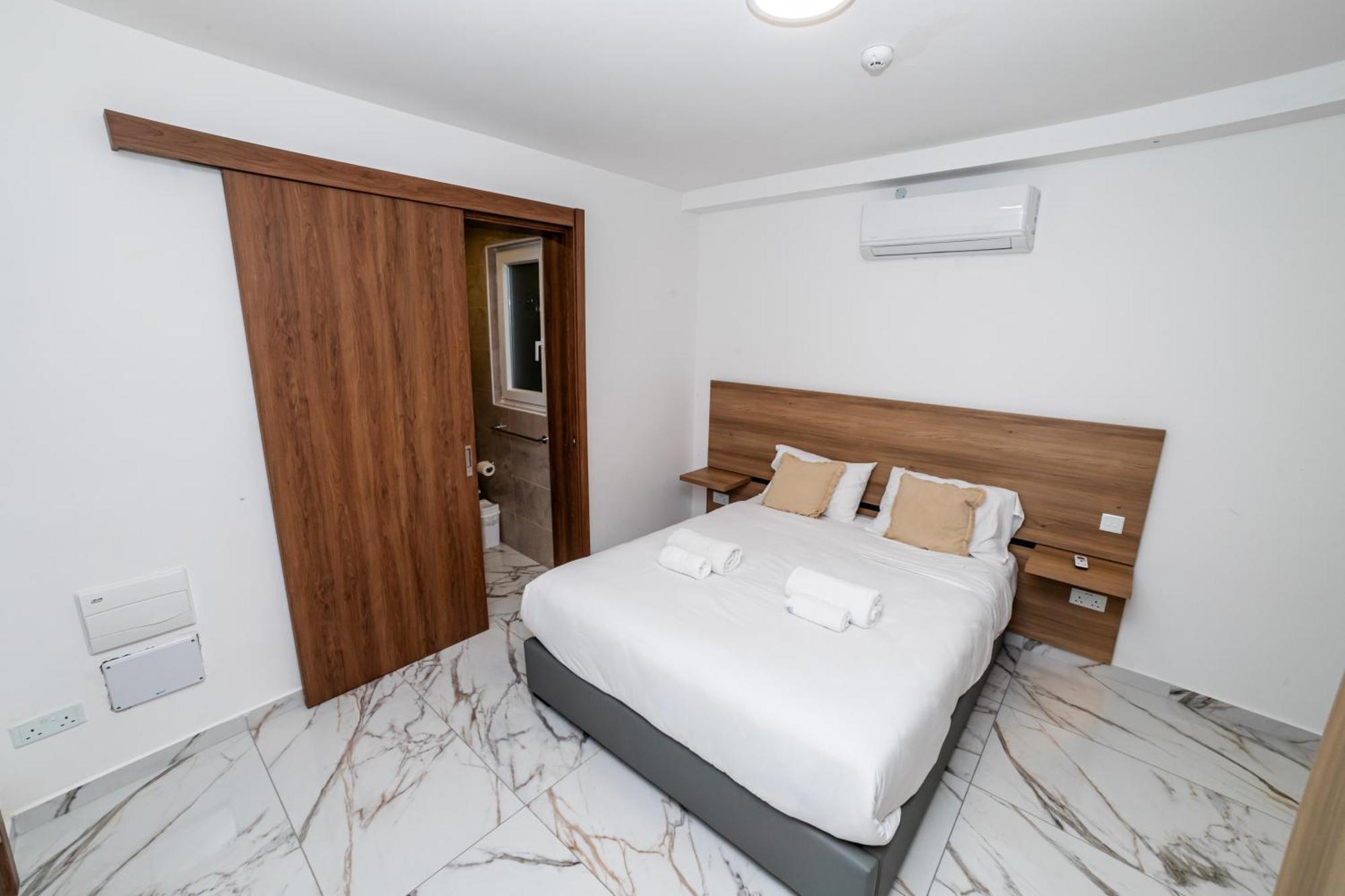 New, Stylish And Modern 1Br Apartment セント・ポールズ・ベイ エクステリア 写真