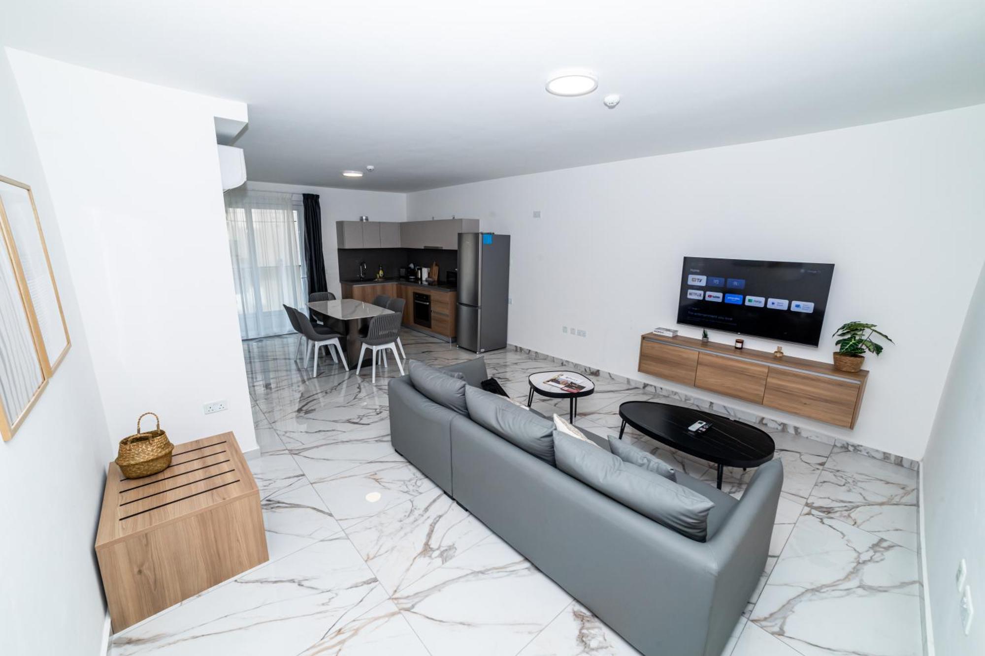 New, Stylish And Modern 1Br Apartment セント・ポールズ・ベイ エクステリア 写真